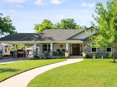 4421 Blackstone Drive, Fort Worth, TX 76114