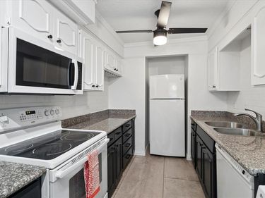 7806 Royal Lane, Unit 224, Dallas, TX 75230