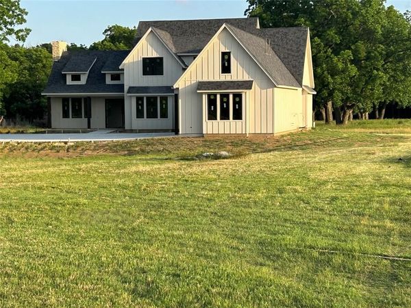 2191 Business Highway 377, Whitesboro, TX 76273