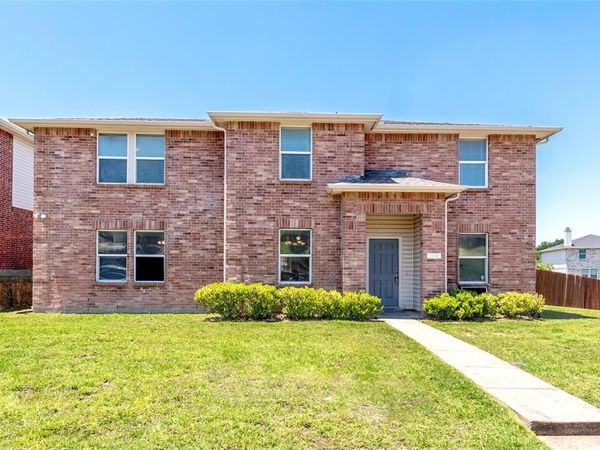 2801 Kerrville Drive, Mesquite, TX 75181