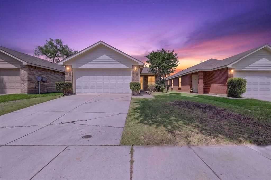 8845 Valley River Drive, Fort Worth, TX 76244 Main Photo