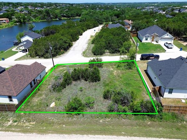5833 Barkridge Drive , Granbury, TX 76048