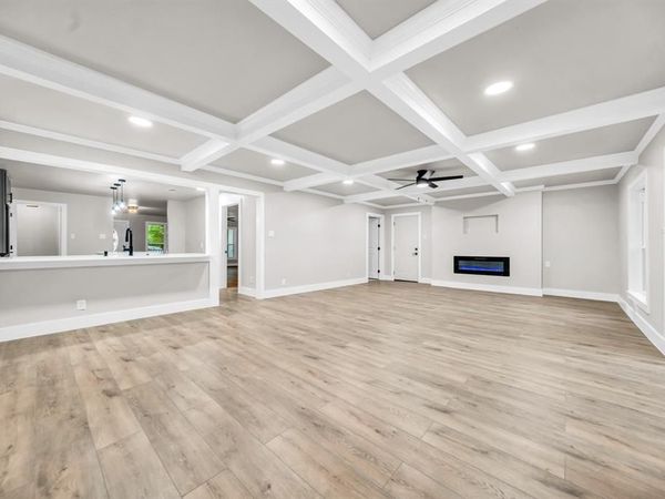 831 Glen Arbor Drive , Dallas, TX 75241