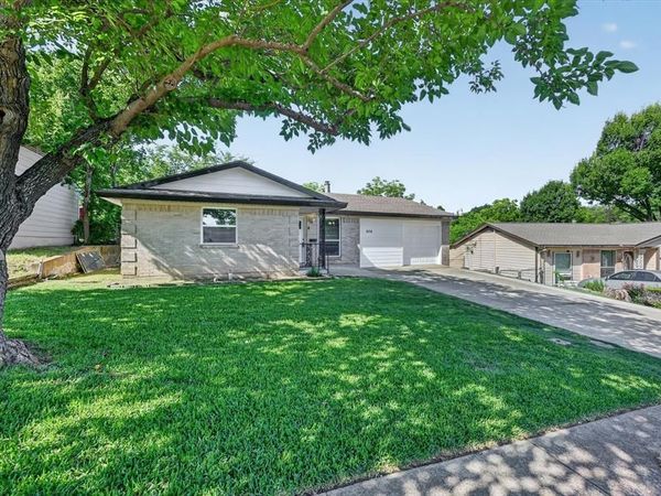 604 Holly Lane, Duncanville, TX 75116