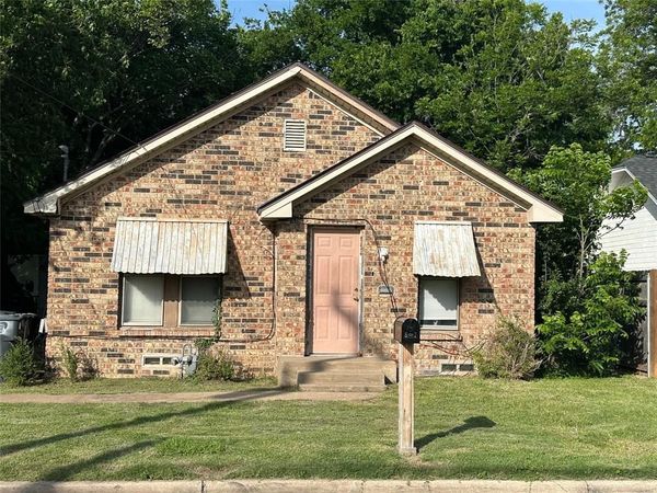 807 Garrison Street , Waco, TX 76704