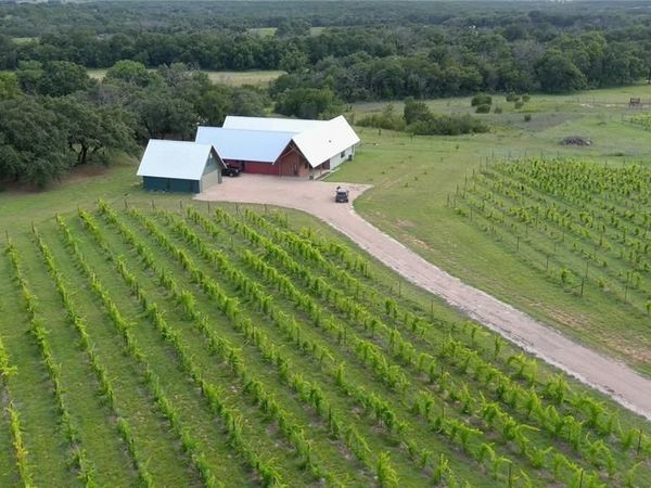25270 State Highway 6 , Hico, TX 76457