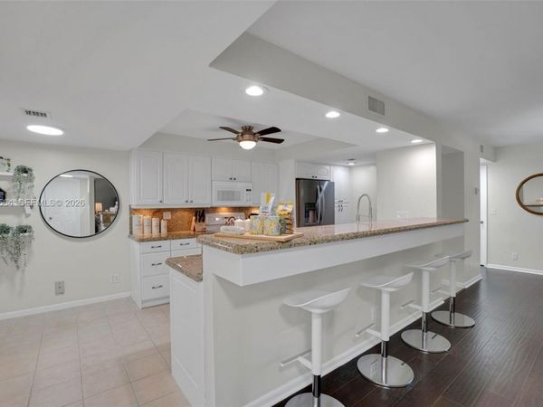 500 Egret Cir, Unit 8403, Delray Beach, FL 33444