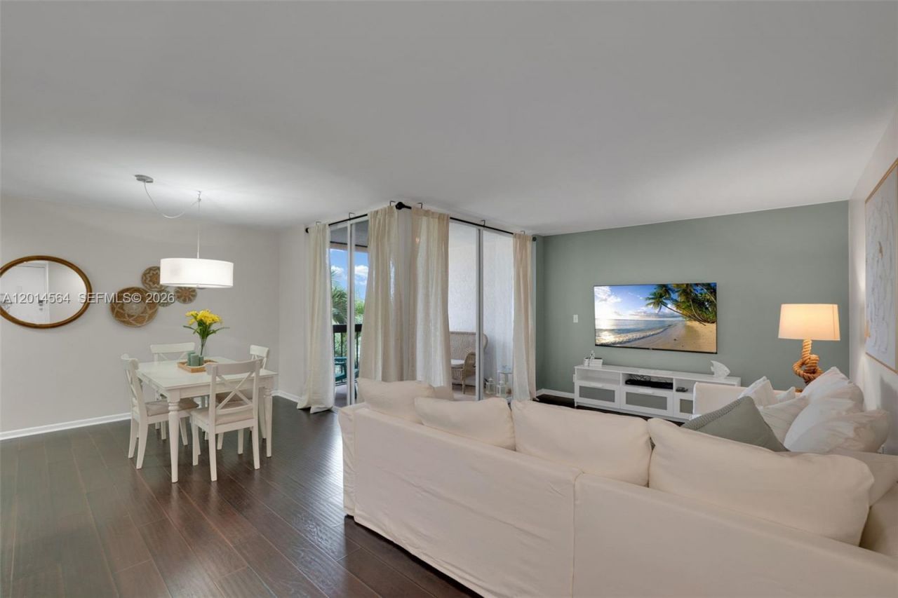 500 Egret Cir, Unit 8403, Delray Beach, FL 33444 Photo