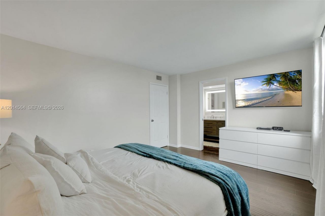 500 Egret Cir, Unit 8403, Delray Beach, FL 33444 Photo
