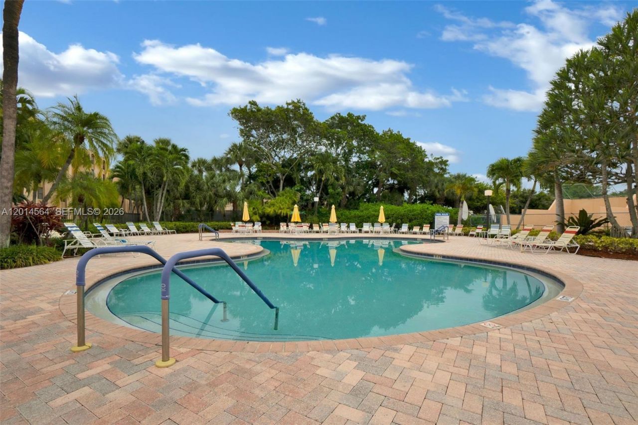 500 Egret Cir, Unit 8403, Delray Beach, FL 33444 Photo