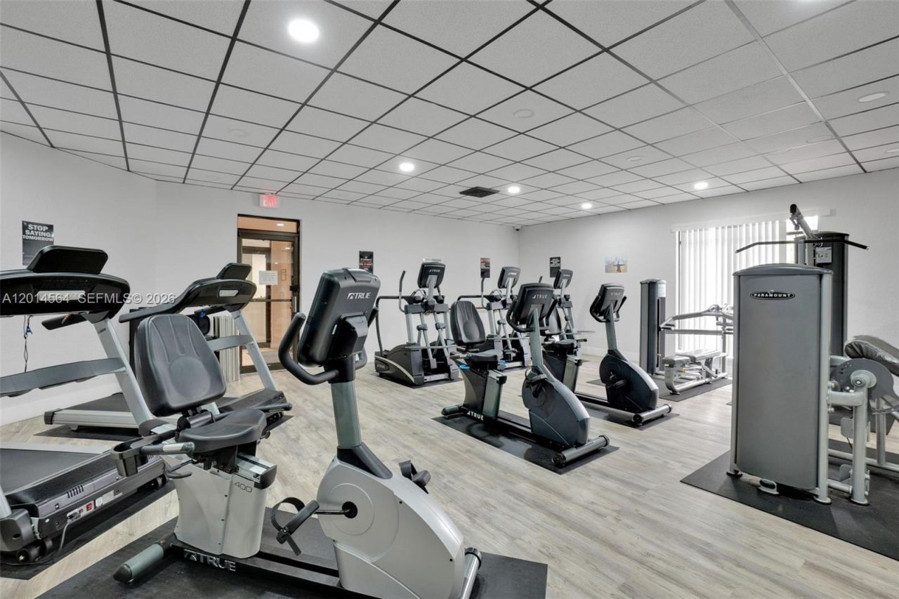 500 Egret Cir, Unit 8403, Delray Beach, FL 33444 Photo