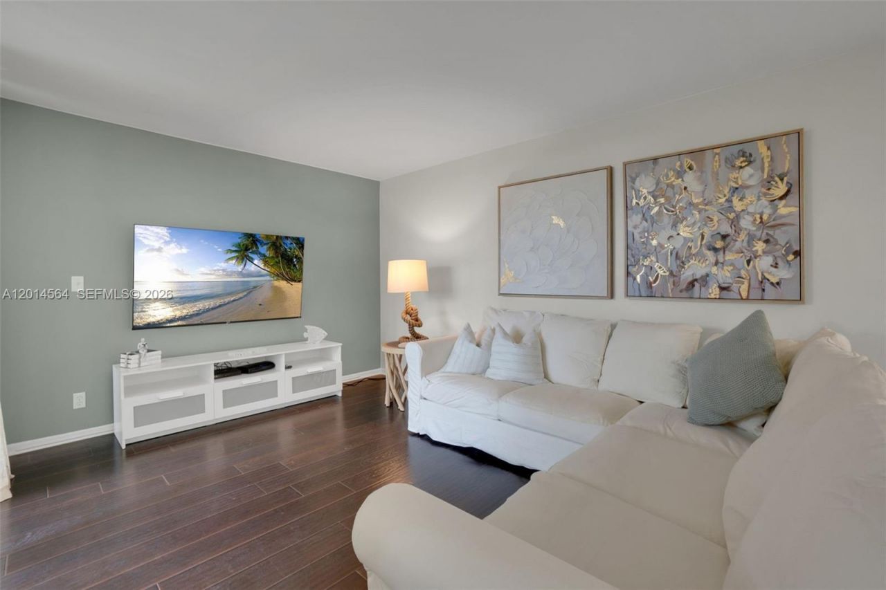 500 Egret Cir, Unit 8403, Delray Beach, FL 33444 Photo