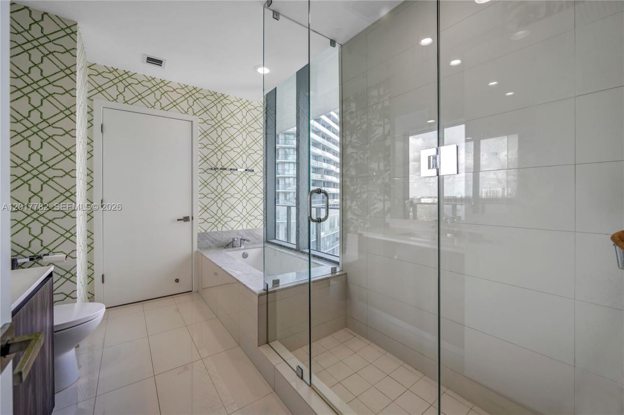 480 NE 31st St , Unit 907, Miami, FL 33137 Photo