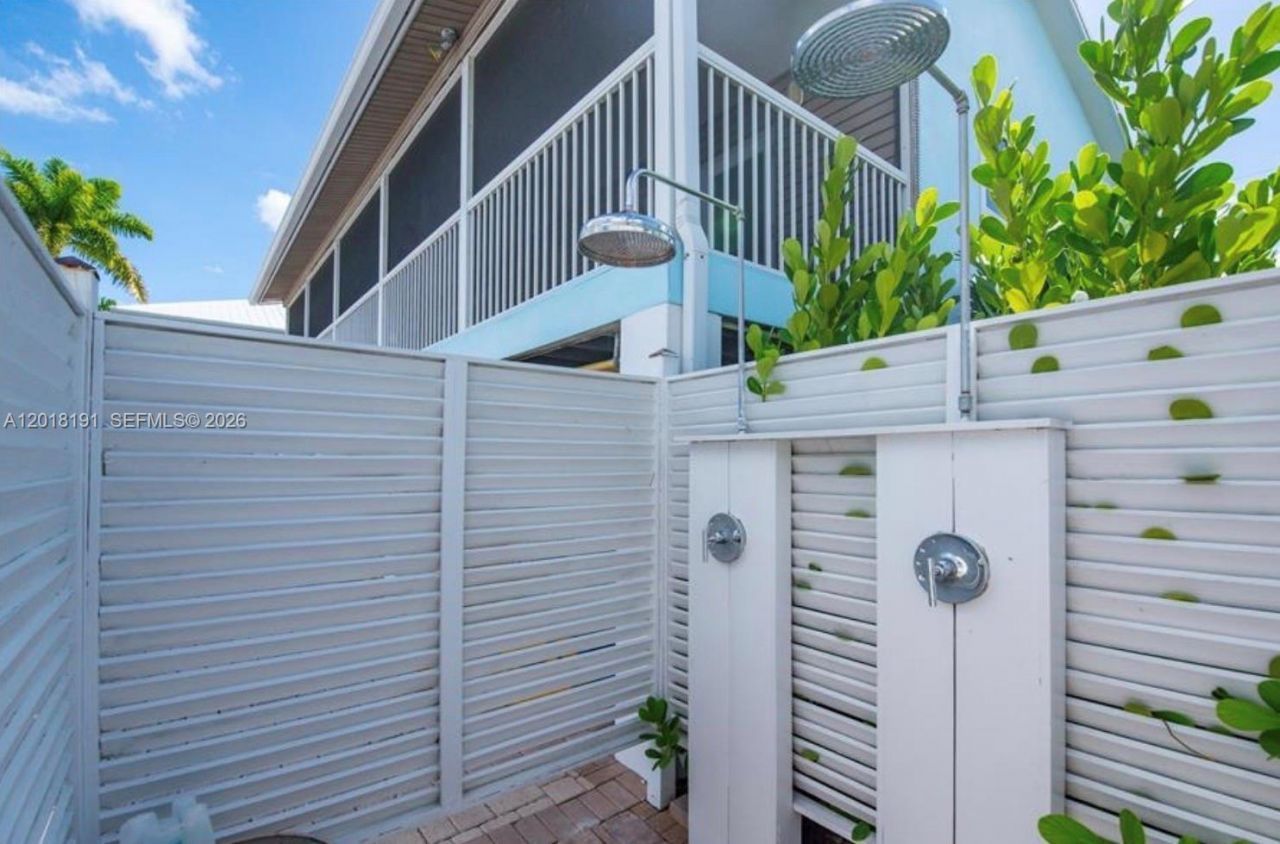 29565 Flying Cloud Ave, Big Pine Key, FL 33043 Photo