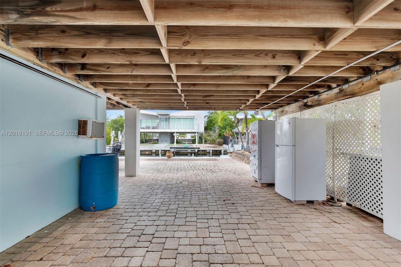 29565 Flying Cloud Ave, Big Pine Key, FL 33043 Photo