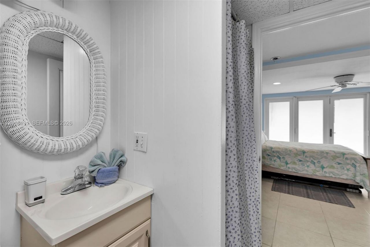 29565 Flying Cloud Ave, Big Pine Key, FL 33043 Photo