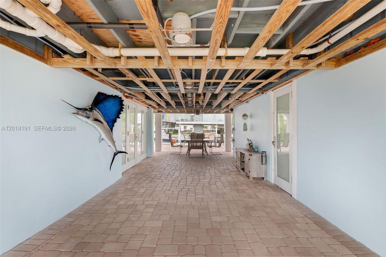29565 Flying Cloud Ave, Big Pine Key, FL 33043 Photo