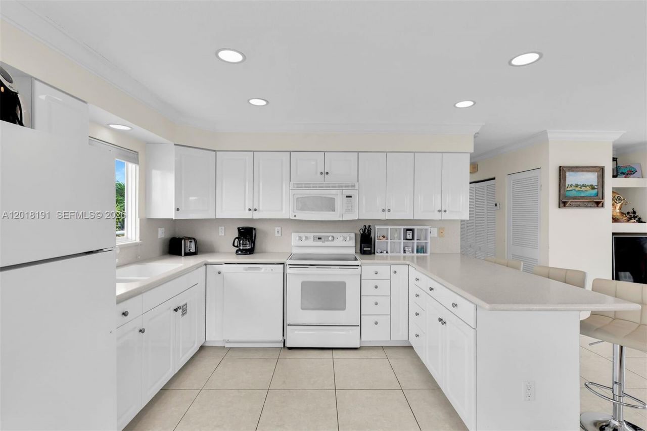 29565 Flying Cloud Ave, Big Pine Key, FL 33043 Photo
