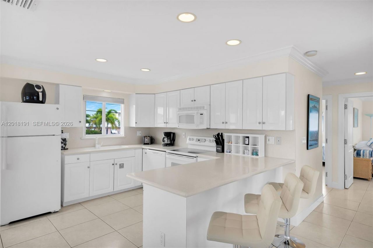 29565 Flying Cloud Ave, Big Pine Key, FL 33043 Photo