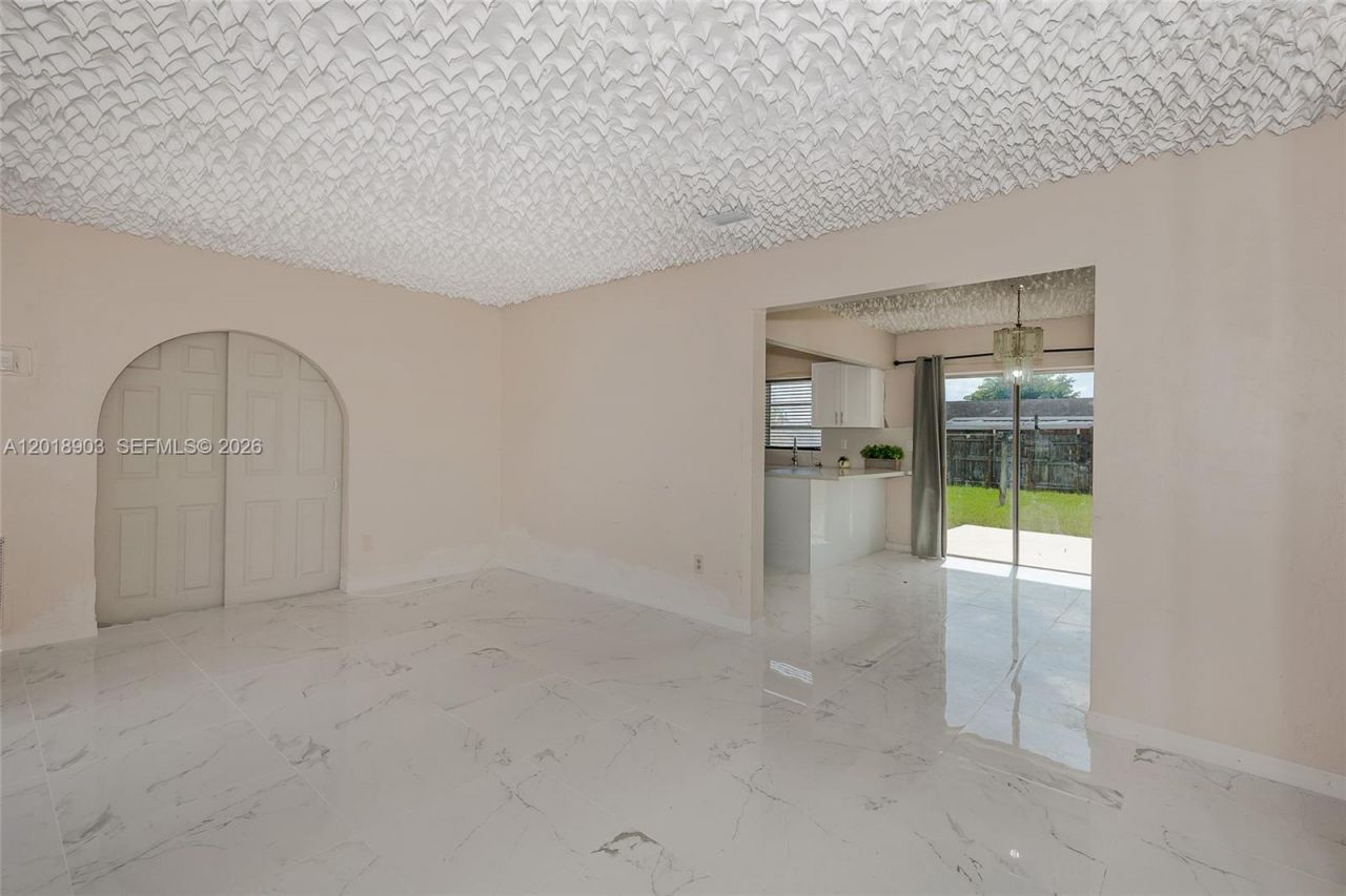 14405 SW 105th Ct, Miami, FL 33176 Photo