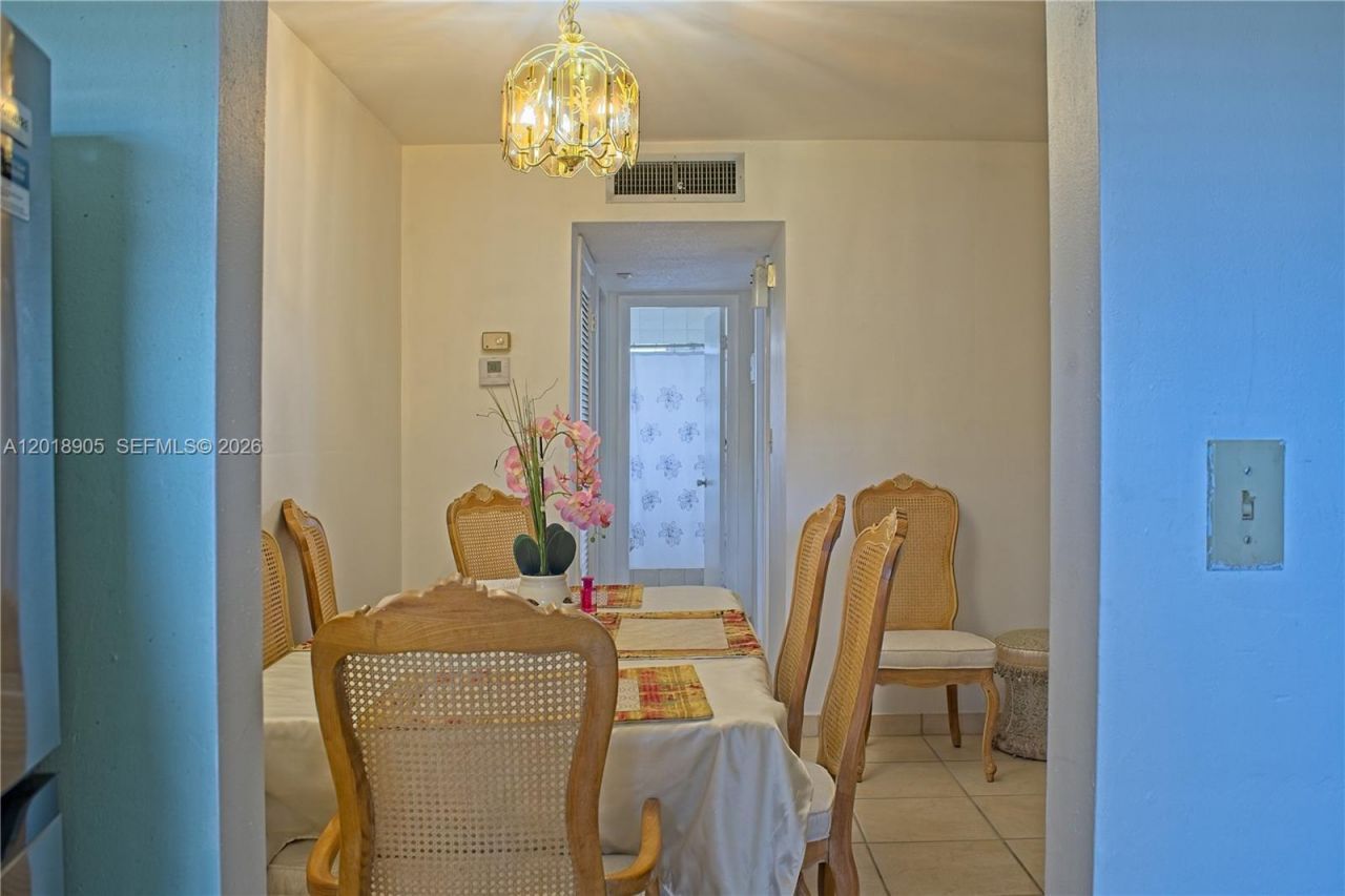 5300 Washington St , Unit F215, Hollywood, FL 33021 Photo