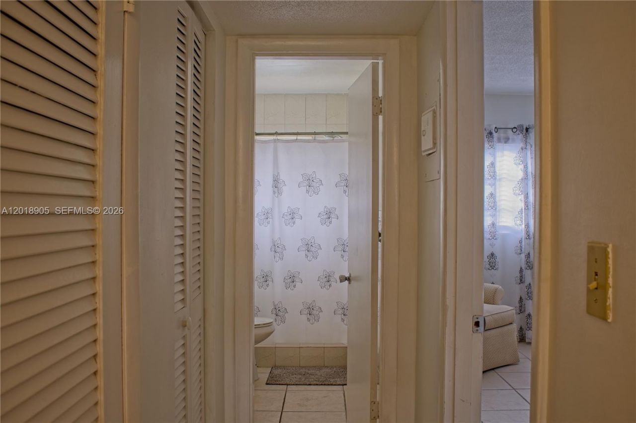 5300 Washington St , Unit F215, Hollywood, FL 33021 Photo