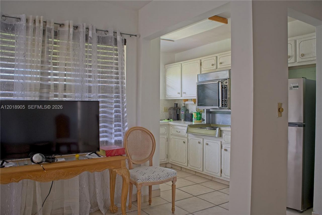 5300 Washington St , Unit F215, Hollywood, FL 33021 Photo