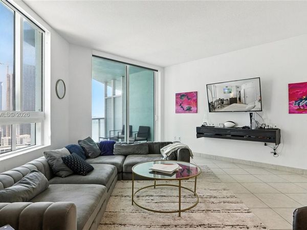 1900 N Bayshore Dr , Unit 2810, Miami, FL 33132