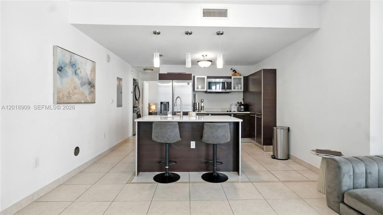 1900 N Bayshore Dr , Unit 2810, Miami, FL 33132 Photo