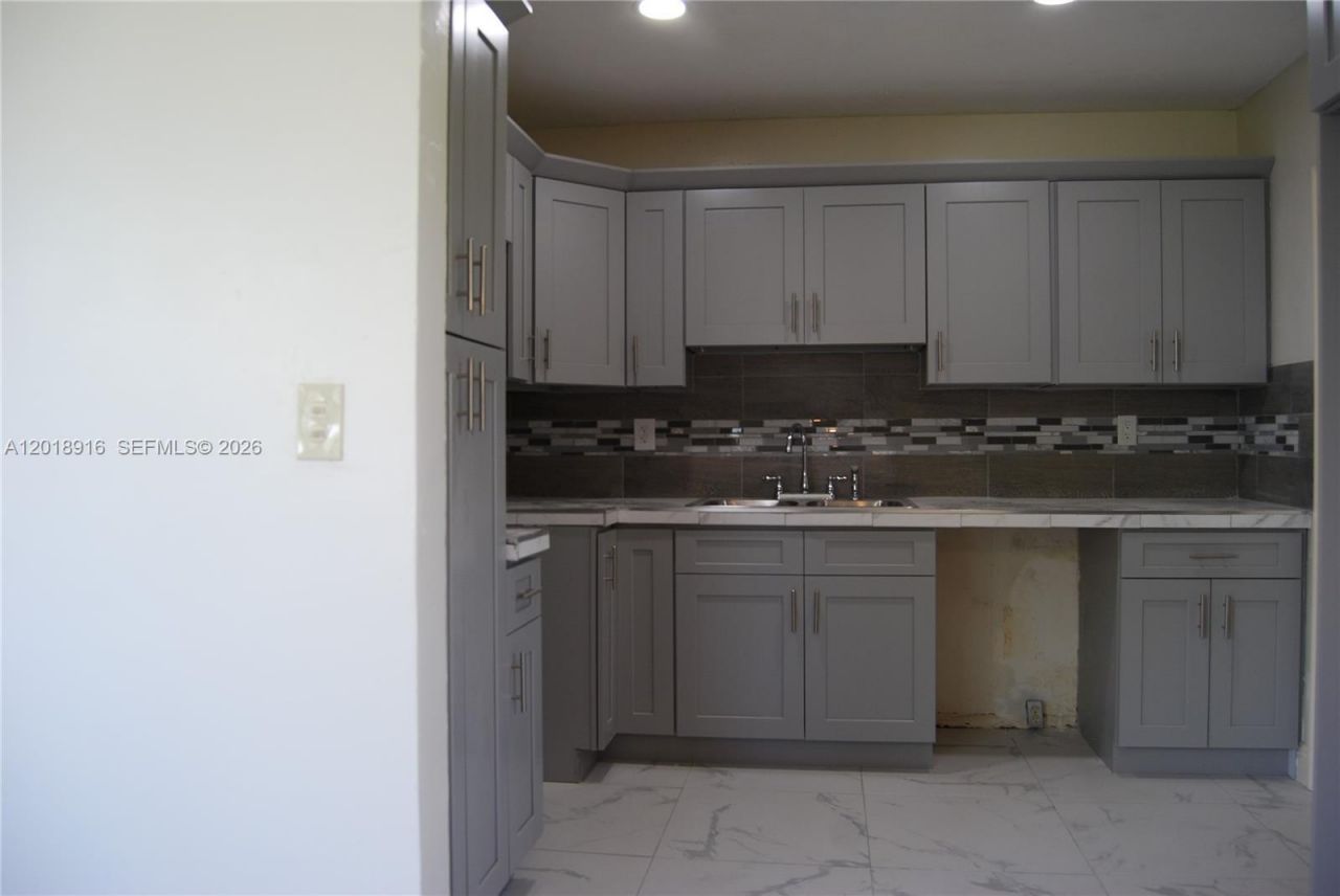 3020 NW 71st St , Miami, FL 33147 Photo