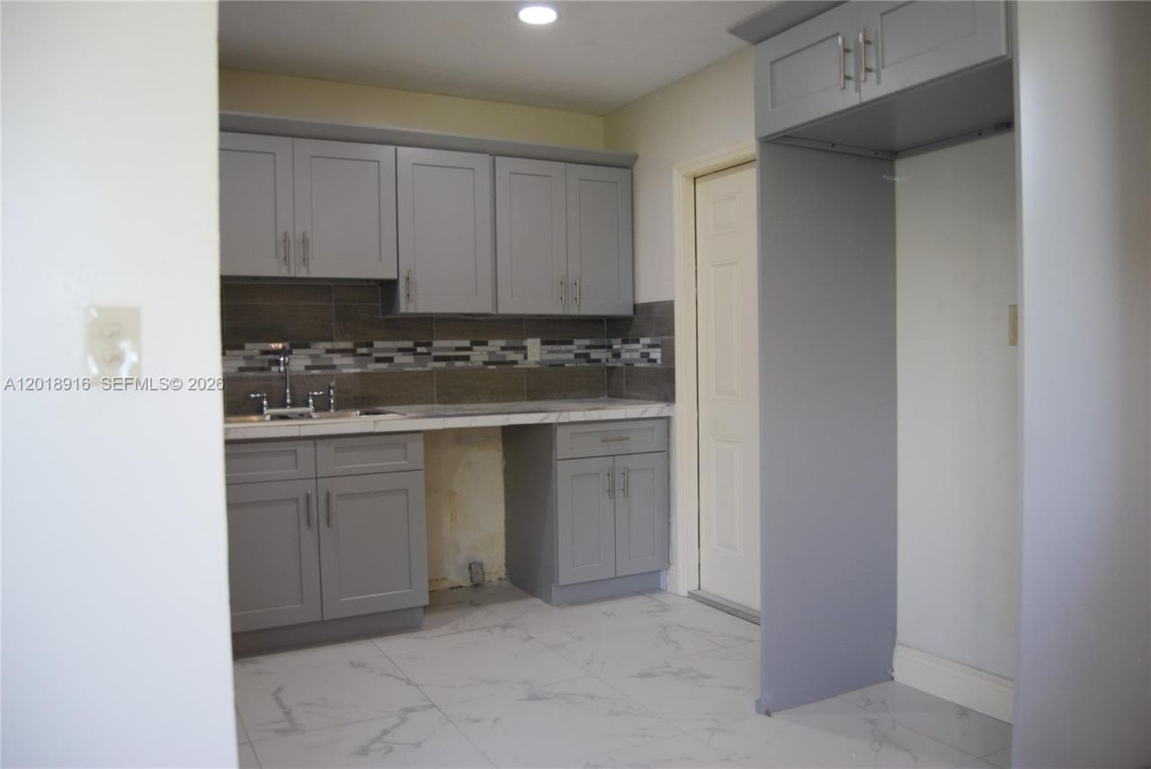 3020 NW 71st St , Miami, FL 33147 Photo