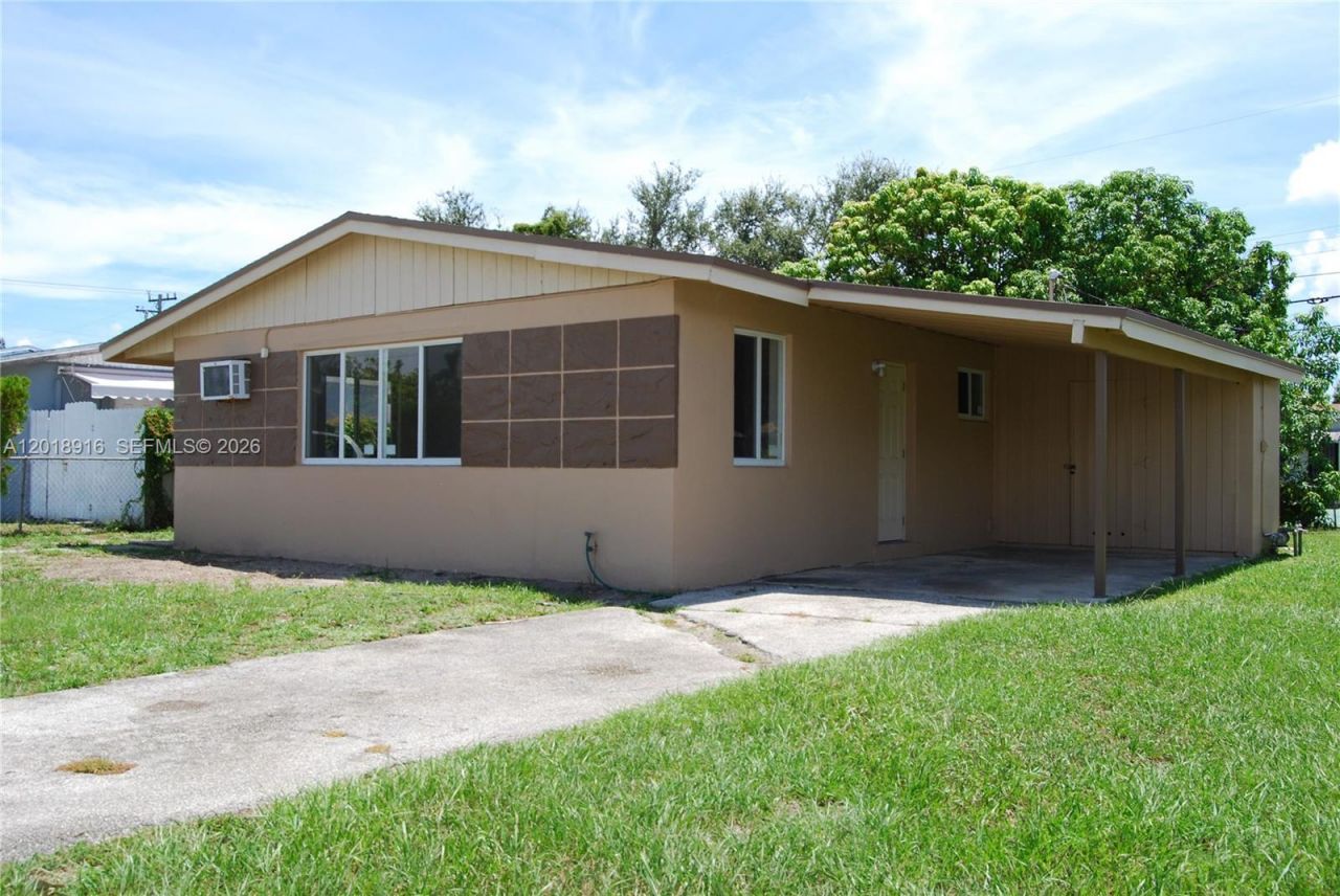 3020 NW 71st St , Miami, FL 33147 Photo
