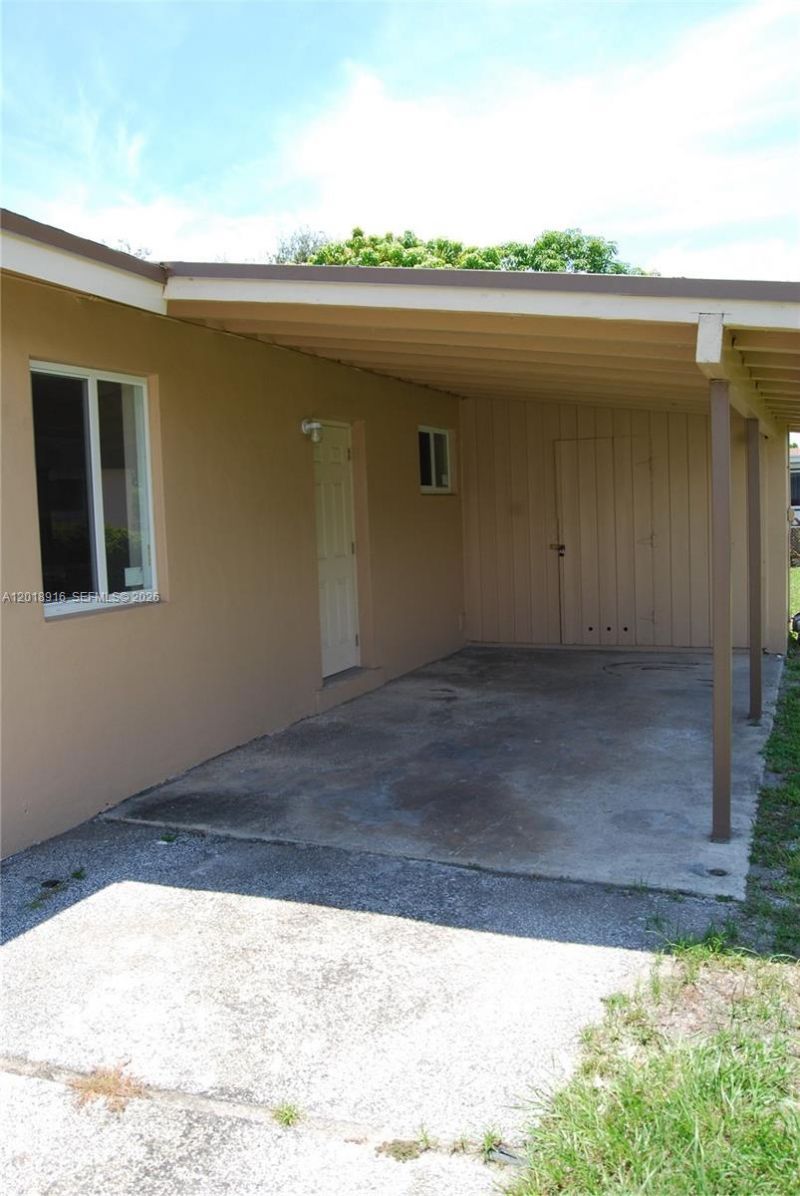 3020 NW 71st St , Miami, FL 33147 Photo