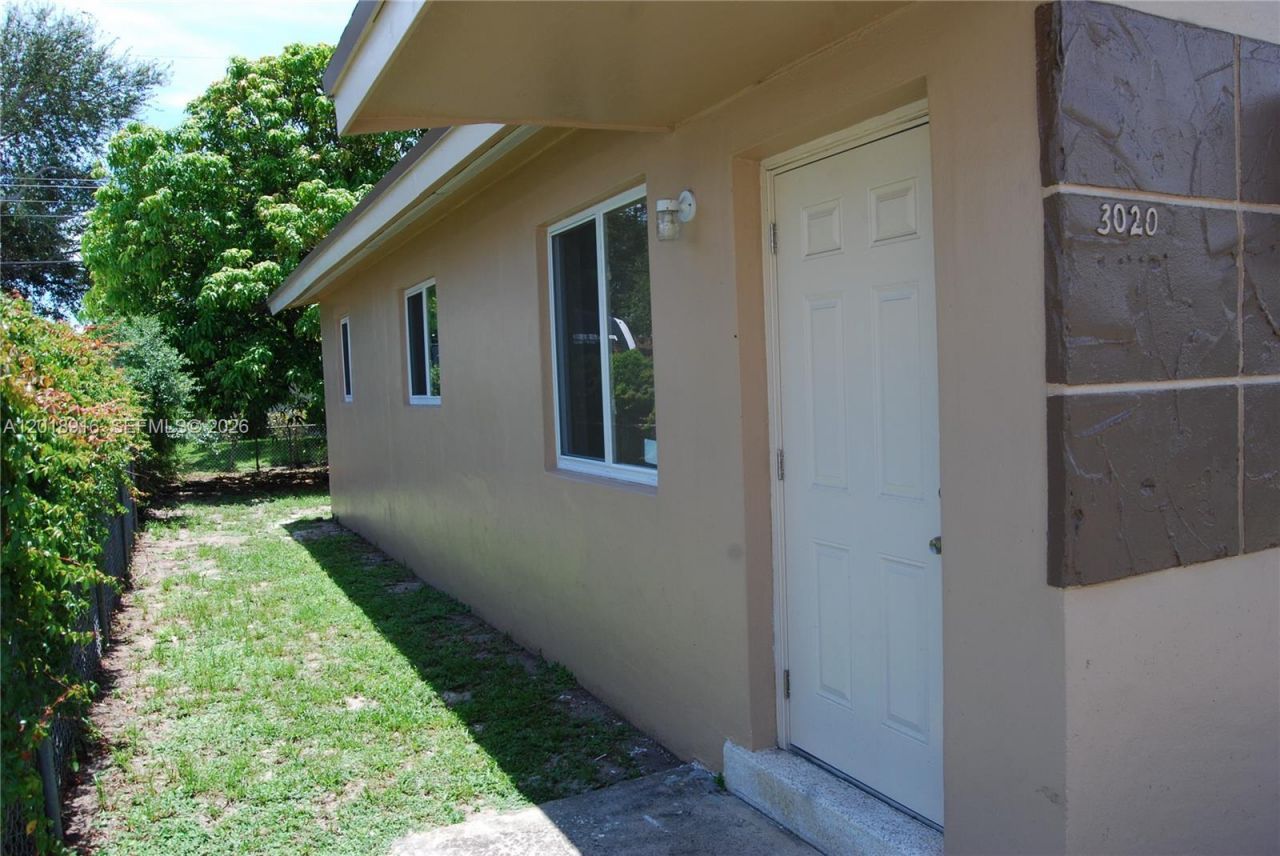 3020 NW 71st St , Miami, FL 33147 Photo