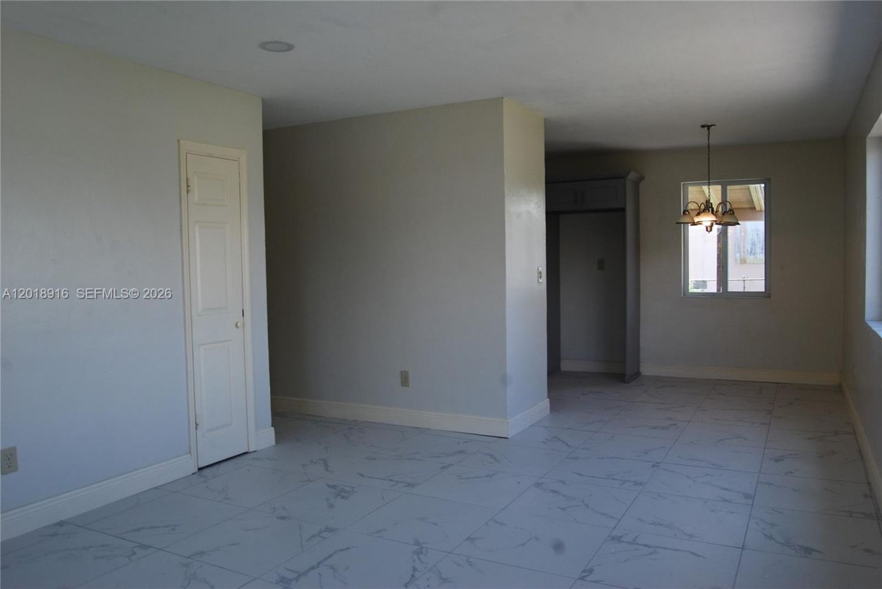 3020 NW 71st St , Miami, FL 33147 Photo