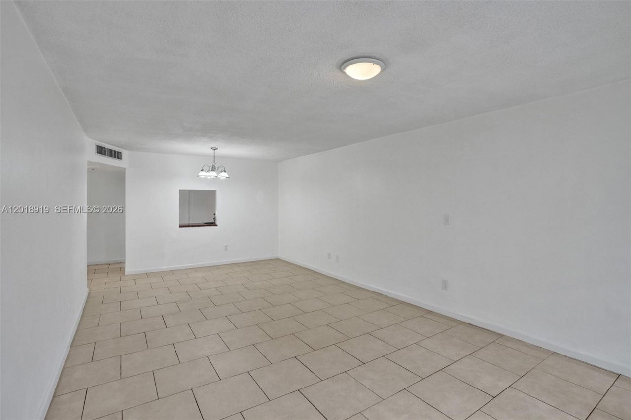 1601 NE 191 St, Unit B112, Miami, FL 33179 Photo
