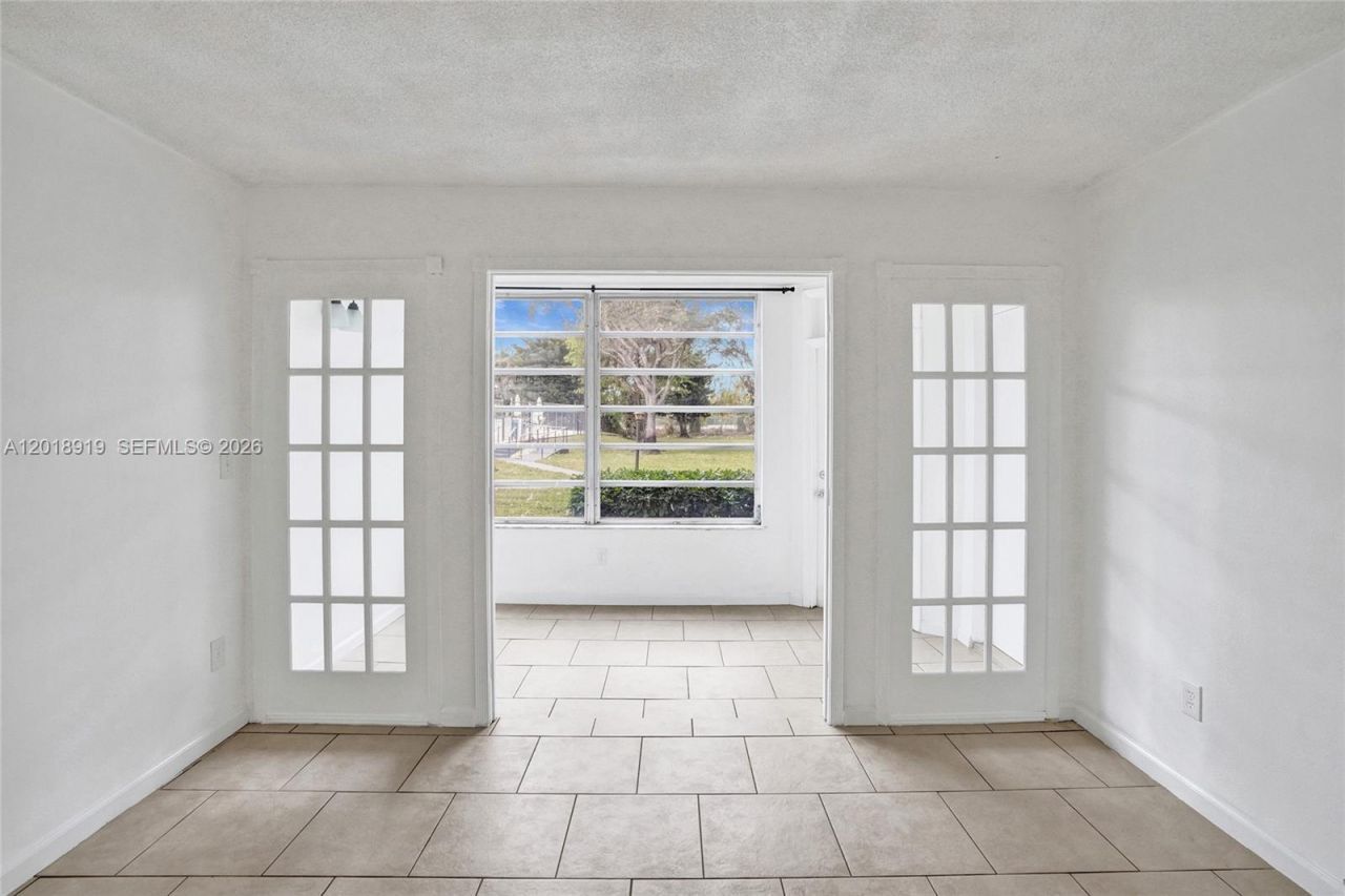 1601 NE 191 St, Unit B112, Miami, FL 33179 Photo