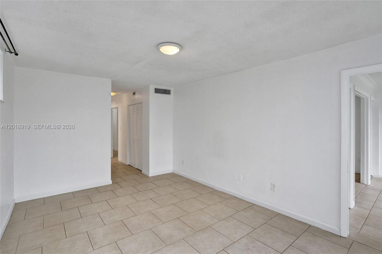 1601 NE 191 St, Unit B112, Miami, FL 33179 Photo