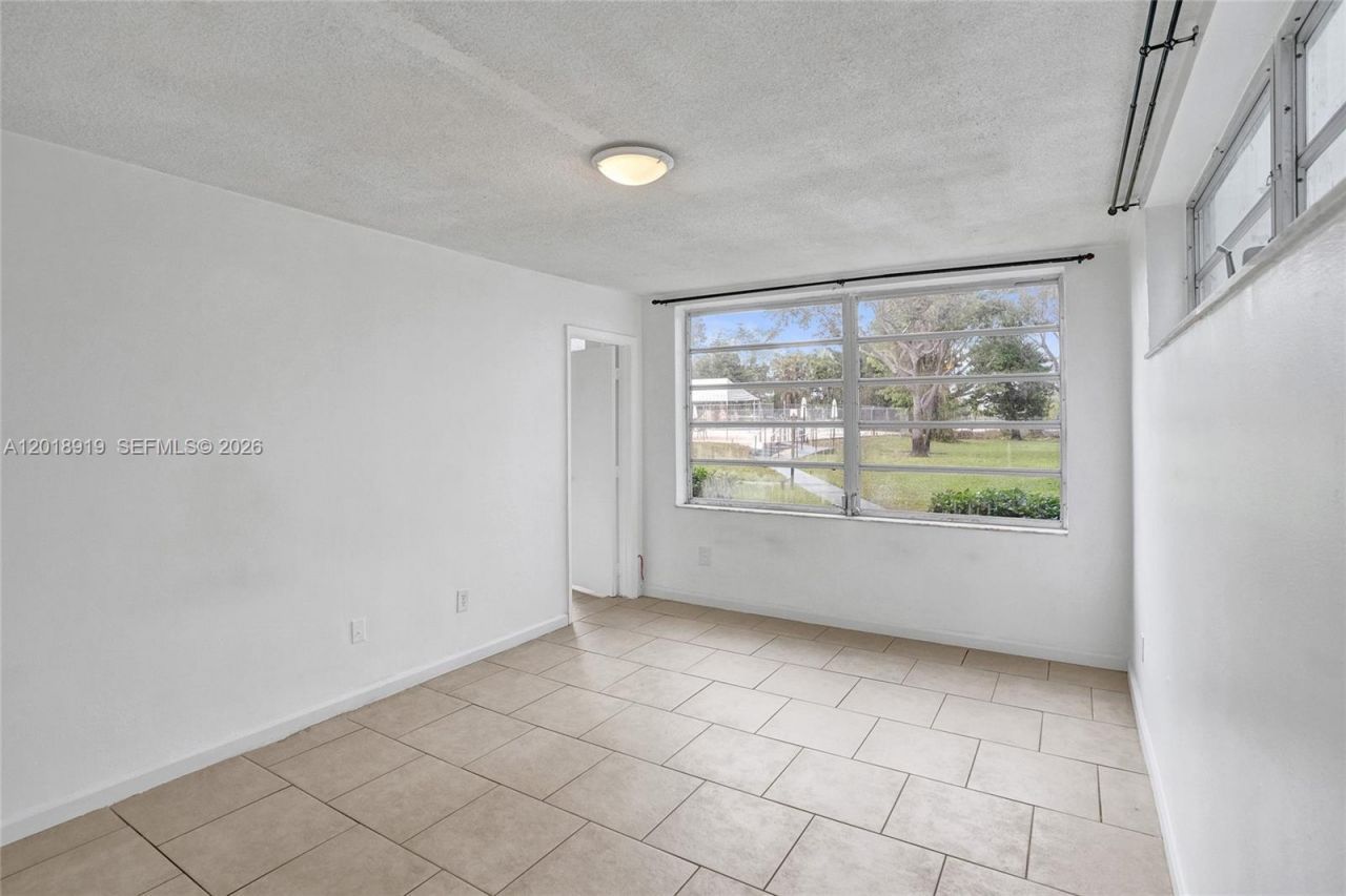 1601 NE 191 St, Unit B112, Miami, FL 33179 Photo