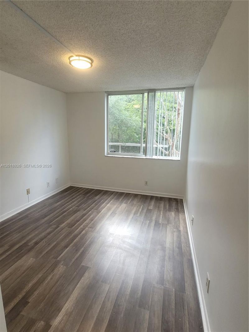 10773 Cleary Blvd , Unit 203, Plantation, FL 33324 Photo
