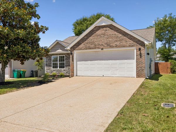 2009 Golden Ct , Spring Hill, TN 37174