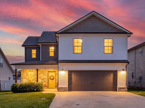 689 Elm St , Clarksville, TN 37040