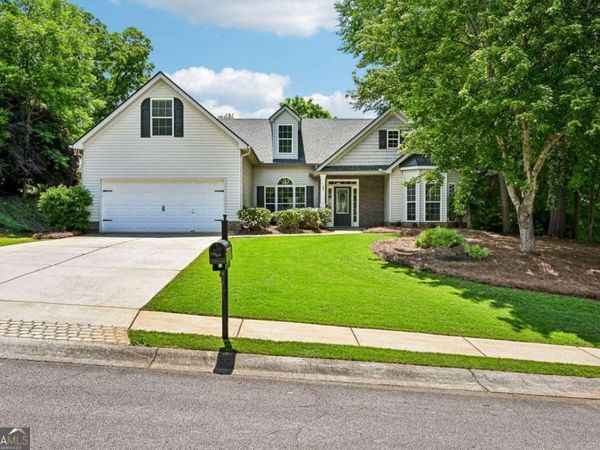 399 Laurel Oaks Lane, Jefferson, GA 30549