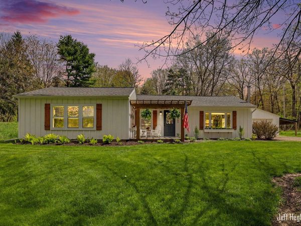 1260 Cramton Avenue NE, Ada, MI 49301