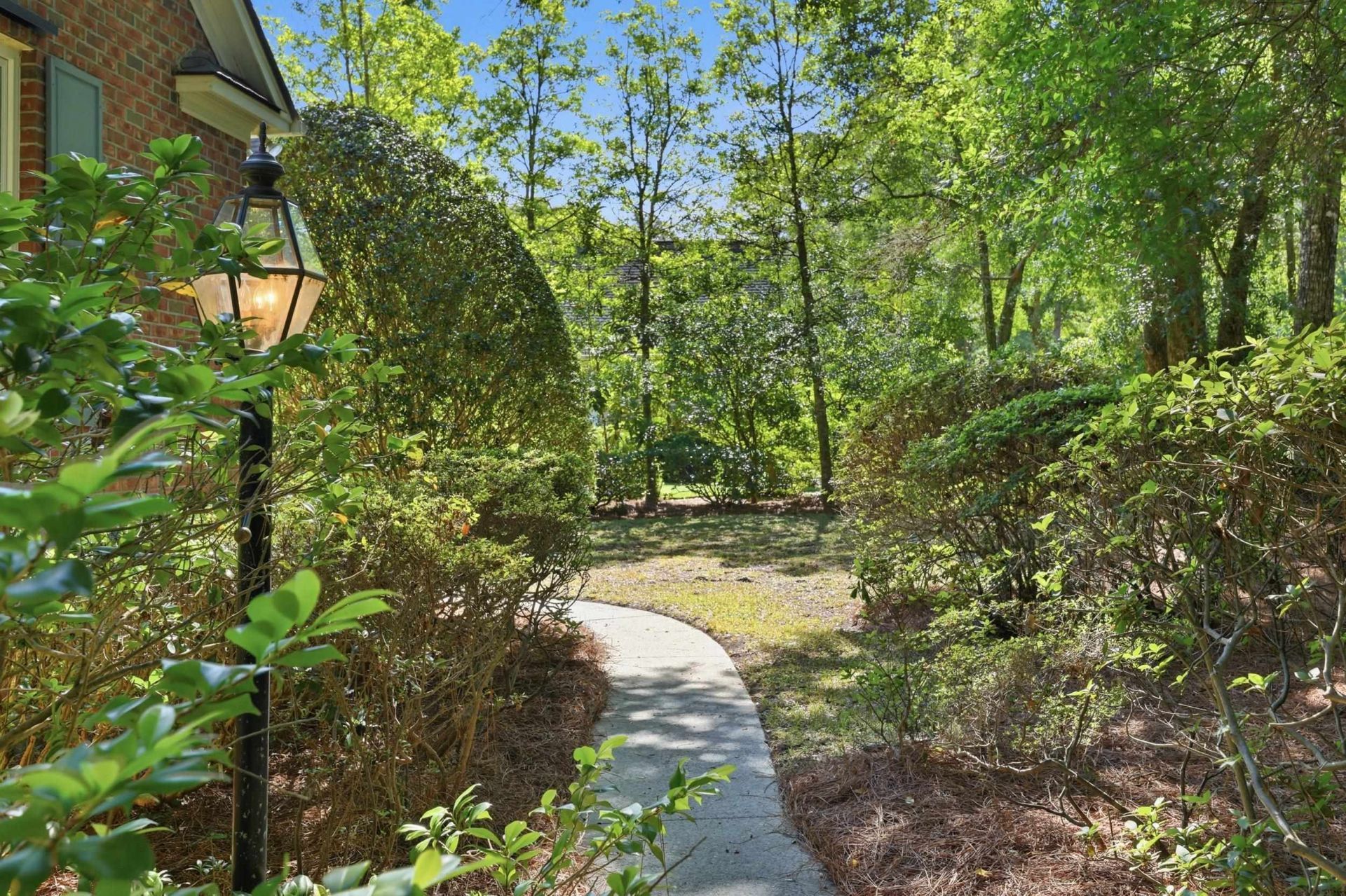474 Muirfield Dr. Photo 7