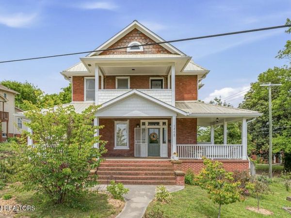 1805 Brandau St, Knoxville, TN 37921