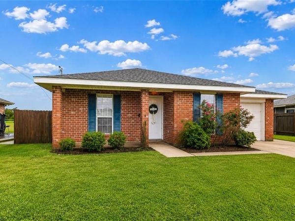 319 RIVER RIDGE Drive, Boutte, LA 70039