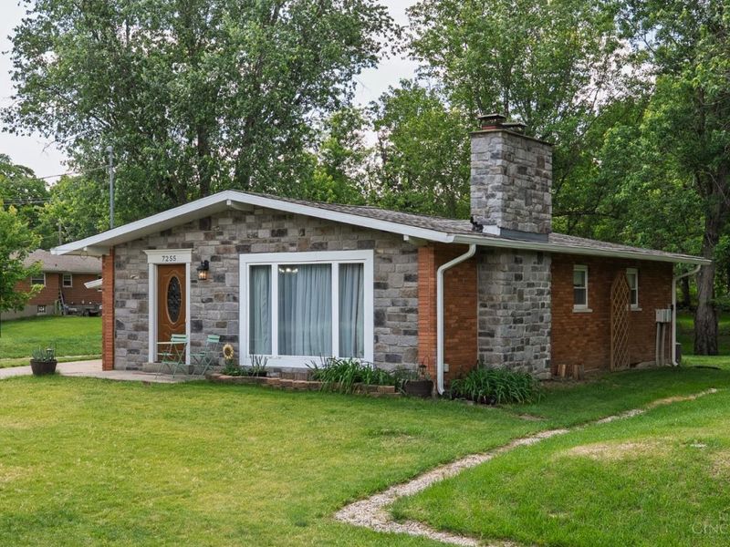 7255 Bridges Road, Anderson Twp, OH 45230 Photo 2