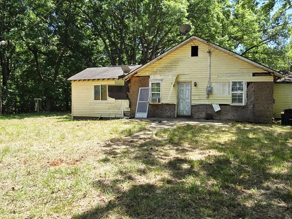 887 Okeewemee Star Road , Star, NC 27356