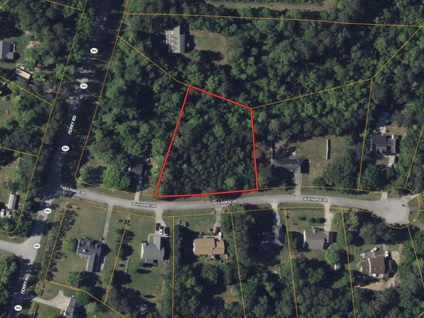 103 Seahorse Drive , Havelock, NC 28532